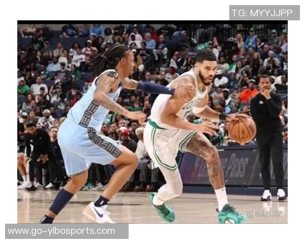 凯尔特人与骑士第三场激战回顾球员表现与战术分析